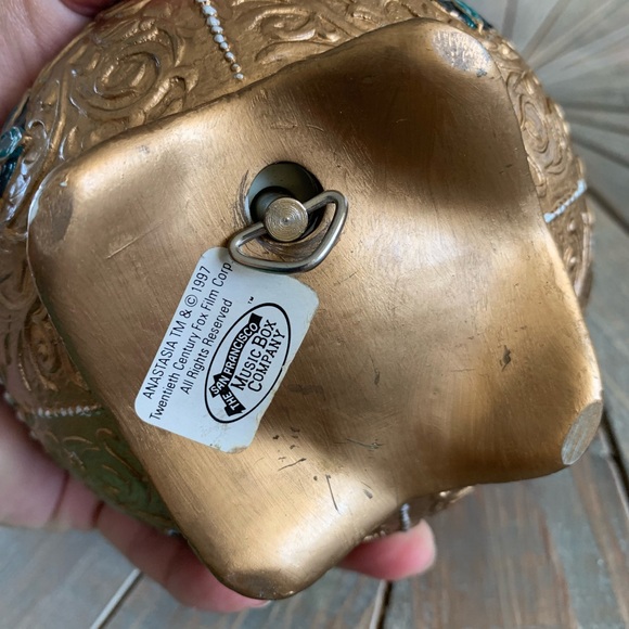 Anastasia-Rare Nicholas & Alexandra Music Box by San Francisco Music Box Co-1997 - Picture 10 of 12